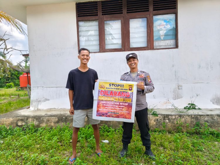 Polsek Menjalin Intensifkan Patroli dan Sosialisasi Pencegahan Karhutla kepada Masyarakat