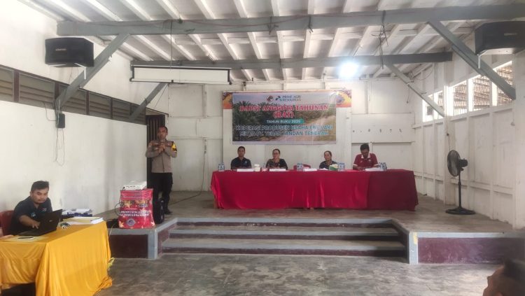 Bhabinkamtibmas Polsek Menyuke Hadiri Kegiatan Rapat Anggota Tahunan Koperasi Tahun Buku 2025