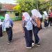 Polsek Muaragembong Hadir Layani Masyarakat melalui Pengaturan Lalu Lintas Pagi
