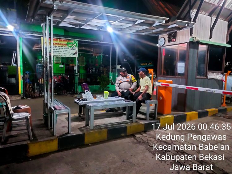 Bhabinkamtibmas Kedung Pengawas Perkuat Sistem Keamanan Lingkungan Bersama Petugas Security