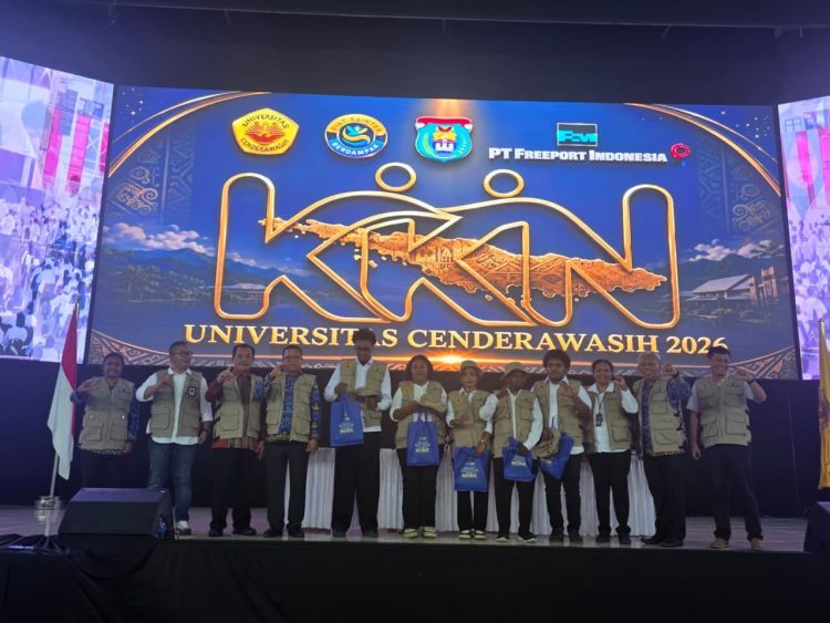Kepala BSKDN Ajak Mahasiswa KKN Hadirkan Inovasi Berbasis Kearifan Lokal untuk Kemajuan Kepulauan Yapen