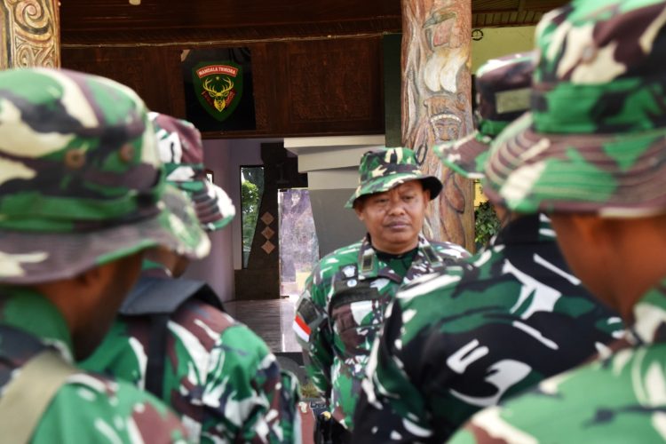 Personel Satgas TMMD ke-129 Diberangkatkan Menuju Kampung Wanam