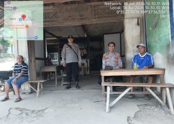 Cegah Tindak Kejahatan Pada Siang Hari, Personil Polsek Menyuke Laksanakan Patroli