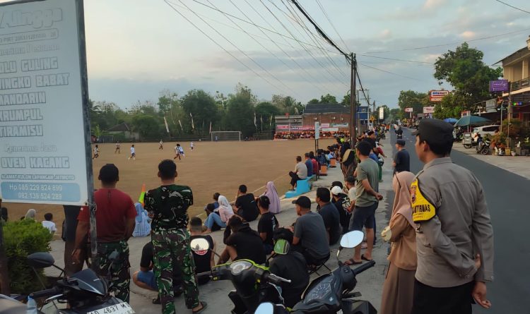 Polisi Amankan Turnamen Sepak Bola Piala Bupati Wonogiri, Ratusan Penonton Padati Lapangan Suru Jatiroto