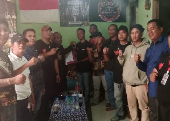 DPC Bekasi Raya Serahkan SK Posbakum Kecamatan BABELAN