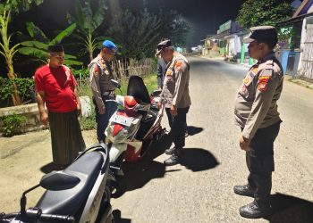 Dipimpin Kapolsek, Operasi Kejahatan Jalanan Polsek Muaragembong Perkuat Pengamanan Dini Hari
