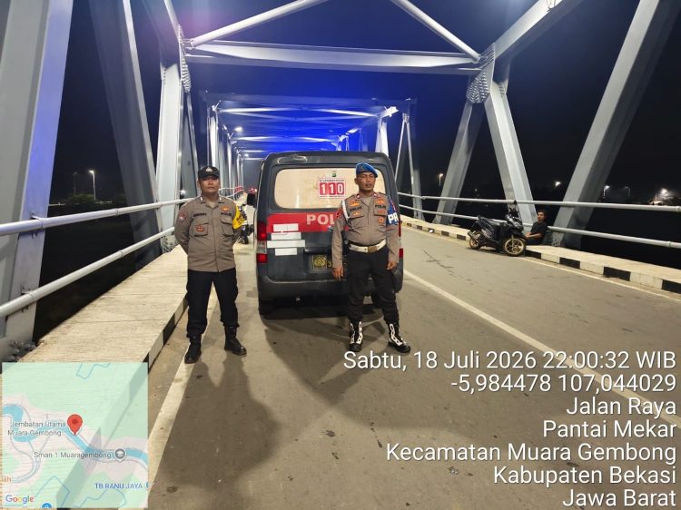Patroli Biru Polsek Muaragembong Jangkau Jalur Penghubung Pantai Mekar–Pantai Bakti
