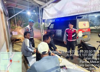 JAGA JAKARTA JAGA BEKASI, Patroli Biru Polsek Muaragembong Jangkau Jalur Pantai Mekar