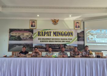 Polsek Cikarang Pusat Hadiri Sosialisasi Tahapan Pilkades Hegarmukti, Tekankan Netralitas Panitia dan Kondusivitas Wilayah