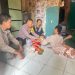 Bhabinkamtibmas Polsek Cikarang Selatan Salurkan Bantuan Sembako kepada Penyandang Disabilitas di Desa Sukadami