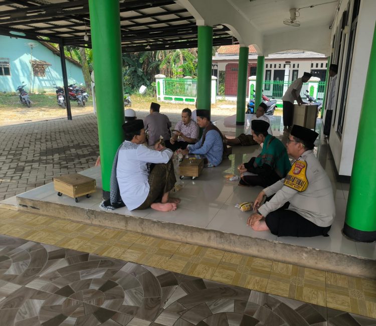 Jaga Jakarta Jaga Bekasi, Safari Jumat Polsek Serang Baru Perkuat Silaturahmi dan Pesan Kamtibmas