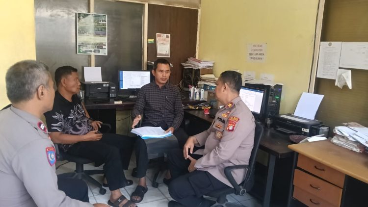 Jaga Jakarta Jaga Bekasi, Polsek Tambelang Perkuat Koordinasi Pengamanan Pendaftaran Bakal Calon Kepala Desa Sukaringin