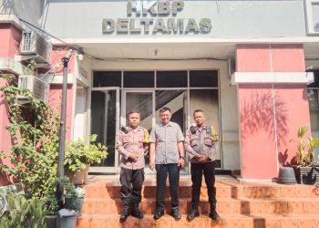 Polsek Cikarang Pusat Hadir dalam Minggu Kasih, Pastikan Ibadah Jemaat Deltamas Berjalan Nyaman