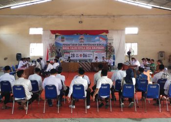 Jaga Jakarta Jaga Bekasi, Bhabinkamtibmas Pantau Pendaftaran Bakal Calon Kepala Desa Sukabudi
