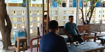 Jaga Jakarta Jaga Bekasi, Bhabinkamtibmas Karangharum Ajak Pendukung Calon Kades Jaga Pilkades Damai