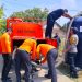 Polsek Pebayuran Kawal Penyaluran 5.000 Liter Air Bersih bagi Warga Terdampak Kekeringan
