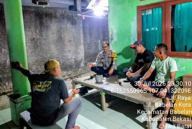Polsek Babelan Kota Sambangi Warga, Perkuat Binsiskamling dan Kewaspadaan Curanmor
