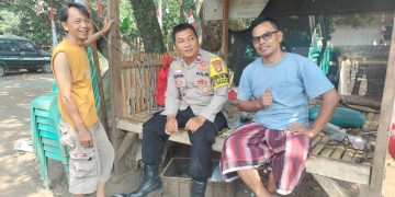Jaga Bekasi On The Spot, Bhabinkamtibmas Sukasari Sambangi Tokoh Masyarakat