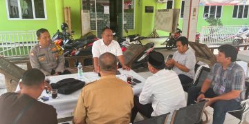 Polsek Cikarang Barat Koordinasikan Jadwal Pendaftaran Bakal Calon Kepala Desa Danau Indah