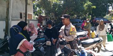 Bhabinkamtibmas Setiajaya Sambangi Warga, Ajak Bersama Jaga Kerukunan dan Kamtibmas