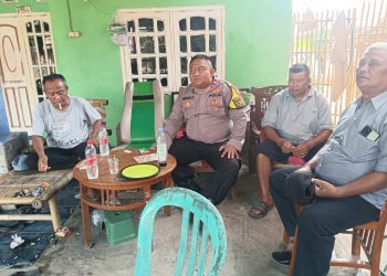 Bhabinkamtibmas Polsek Kedungwaringin Sambangi Warga Karangmekar, Ajak Aktif Jaga Kamtibmas