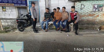 Sambangi Pemuda Malam Hari, Polsek Muaragembong Ingatkan Bahaya Tawuran