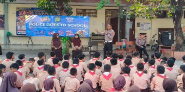 POLICE GOES TO SCHOOL: TANAMKAN TERTIB BERLALU LINTAS DAN CEGAH BULLYING SEJAK DINI