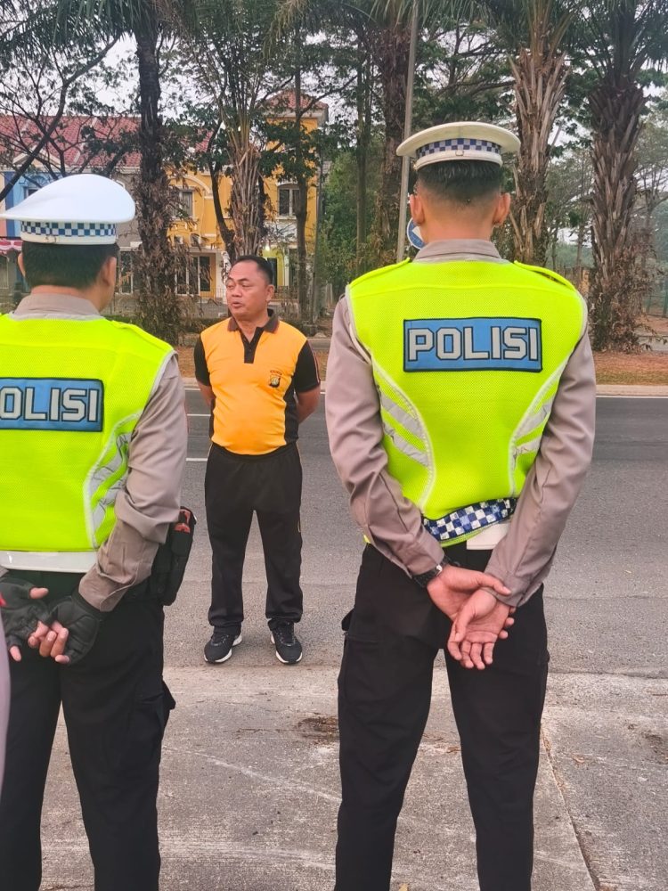 Jaga Jakarta Jaga Bekasi, Polres Metro Bekasi Amankan Car Free Day Hari Jadi Kabupaten Bekasi ke-76 dan HUT ke-81 RI