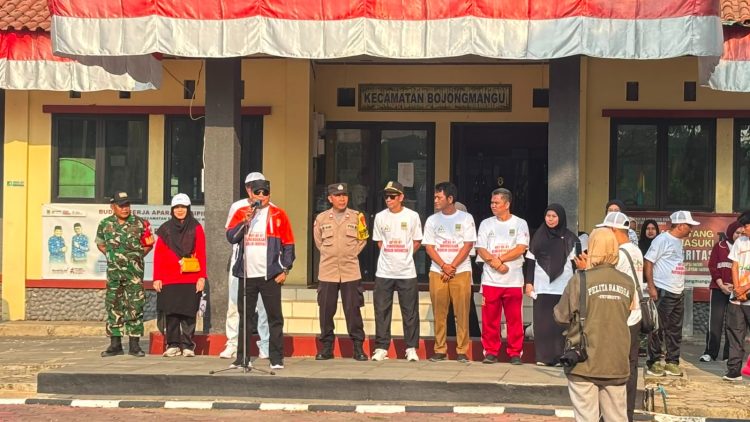 Semarak HUT RI ke-81, Polsek Bojongmangu Amankan Gerak Jalan Diikuti 500 Peserta