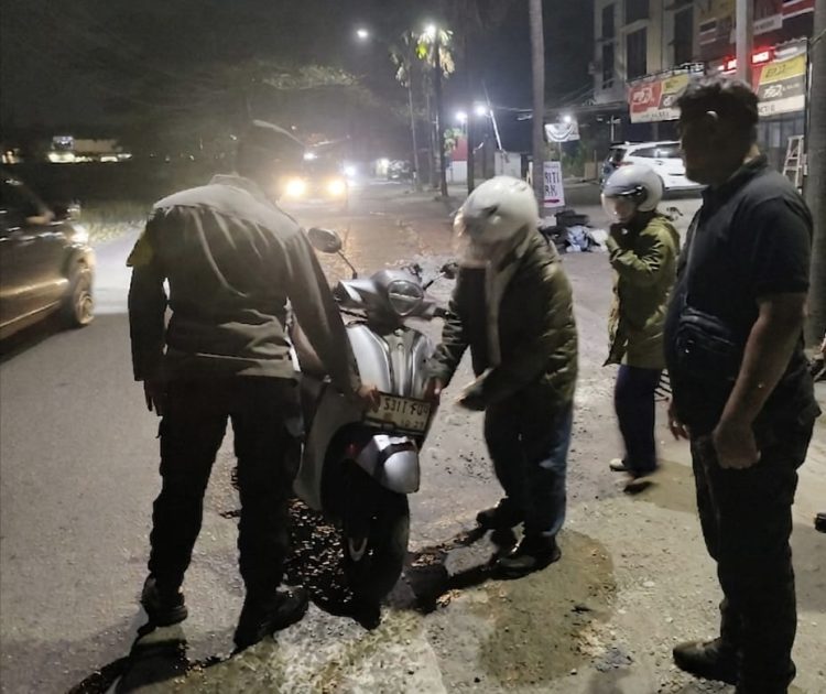Polsek Cikarang Timur Gelar OKJ Malam Hari, Satu Sepeda Motor Tanpa STNK Diamankan