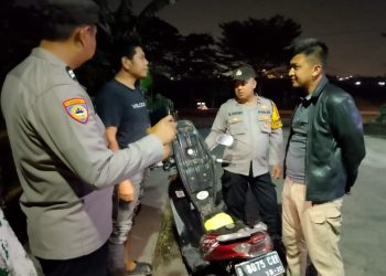 Polsek Cikarang Timur Gelar OKJ Malam Hari, Satu Sepeda Motor Tanpa STNK Diamankan