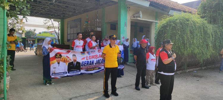 Semarak HUT RI ke-81, Polsek Muaragembong Amankan Gerak Jalan Antarinstansi dan Pelajar