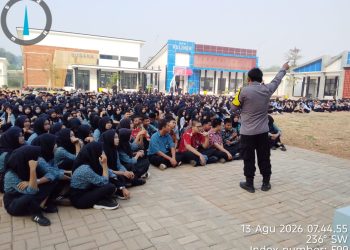 Police Go to School, Polsek Setu Beri Edukasi Bahaya Narkoba dan Kenakalan Remaja di SMKN 1 Burangkeng