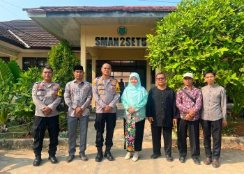 Police Go to School, Kapolsek Setu Edukasi Pelajar SMAN 2 Setu Cegah Tawuran, Bullying dan Hoaks