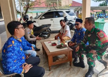 Jaga Jakarta Jaga Bekasi, Bhabinkamtibmas Sertajaya Sambangi Warga dan Sosialisasikan Layanan Polisi 110