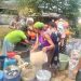 Polsek Serang Baru Dampingi Penyaluran 8.000 Liter Air Bersih untuk Warga Cilangkara