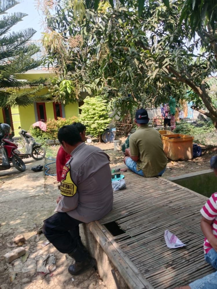 Bhabinkamtibmas Jayalaksana Sambangi Warga Sampaikan Pesan Kamtibmas