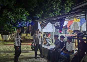 Jaga Jakarta Jaga Bekasi, Patroli Biru Polsek Muaragembong Sambangi Pemuda dan Antisipasi Kejahatan Jalanan