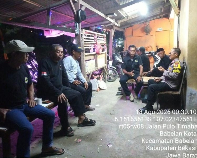 Bhabinkamtibmas Babelan Kota Sambangi Warga dan Perkuat Siskamling