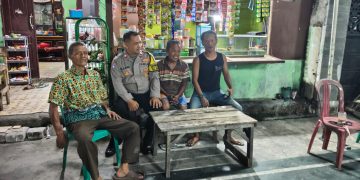 Sambangi Warga Bojongsari, Bhabinkamtibmas Ajak Masyarakat Aktif Jaga Kamtibmas