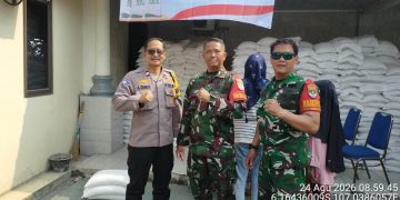 4.816 Warga Babelan Kota Terima Bantuan Pangan, Polisi dan TNI Kawal Penyaluran