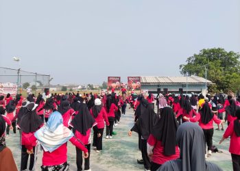Semangat Sehat dan Kebersamaan, H. Maman Suparman Calon Kades Nomor 4 Ajak Warga BCM Senam Bersama