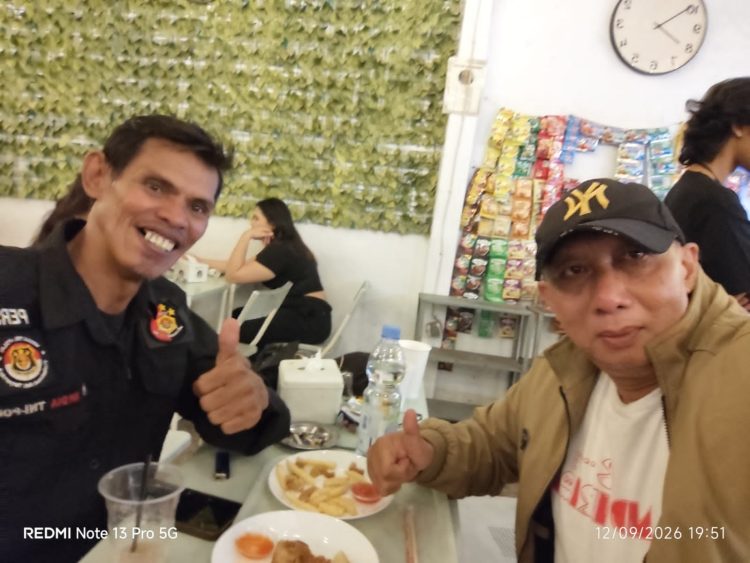 GELAR SILATURAHMI, MEDIA TNI-POLRI KUNJUNGI KETUM ALUMNI SMK CIKINI JAKARTA UTARA