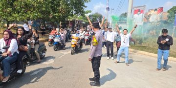 Polsek Setu Amankan Pawai Kampanye Calon Kades Ragemanunggal Nomor Urut 2