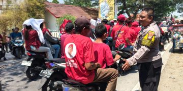 Polsek Kedungwaringin Amankan Kampanye Calon Kades Bojongsari Nomor Urut 2