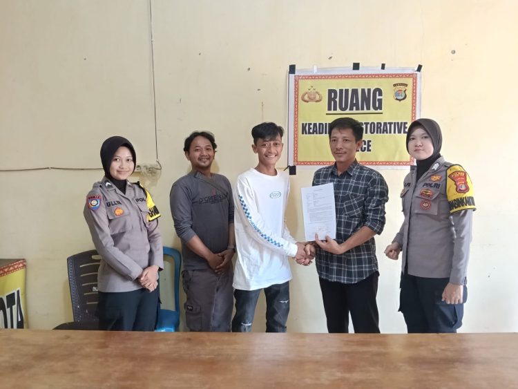 Polsek Kotabumi Kota Fasilitasi Damai Perselisihan Jasa Servis Motor, Berakhir dengan Kesepakatan Bersama