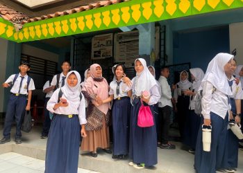 SMPN 209 Jakarta Pulangkan Murid Lebih Awal Hari Ini, Berikut Jadwal Lengkapnya