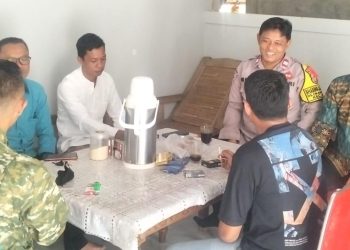 Bhabinkamtibmas Cikarageman Sambangi Tokoh Masyarakat