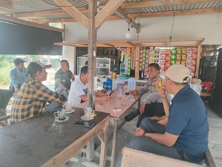 Bhabinkamtibmas Cilangkara Sambangi Tokoh Masyarakat, Perkuat Sinergi Jaga Kamtibmas