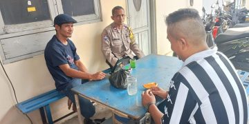 Perkuat Kemitraan dengan Warga, Bhabinkamtibmas Polsek Kedungwaringin Sambangi Masyarakat Desa Mekarjaya